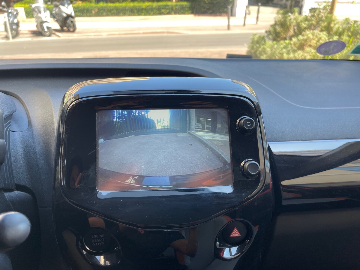 Toyota Aygo 1.0 VVTI 69CV /1er Main / GPS / Caméra / 5 portes