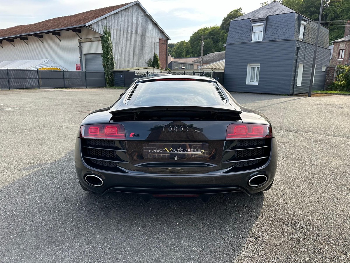 Audi R8 V10 5.2 525 Quattro