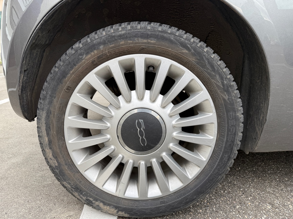Fiat 500 Phase 2 1.2 MPi  69 cv Lounge, toit panoramique