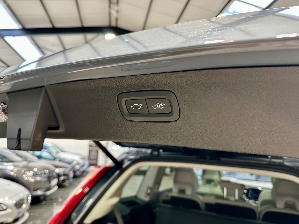 Volvo XC90 II (2) Recharge T8 390 AWD Inscription Geartronic 8 7PL