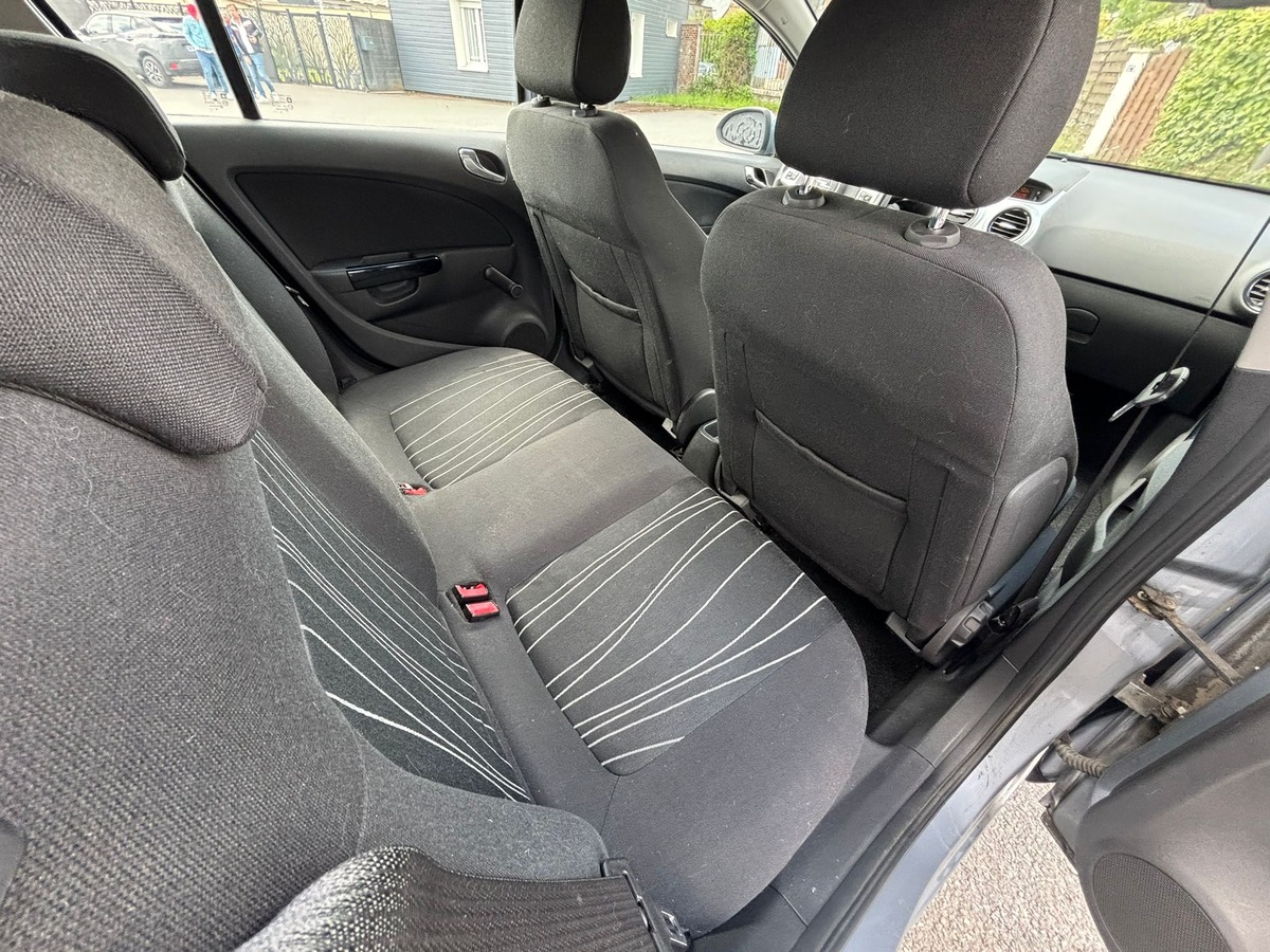 Opel Corsa 1.2 80 TWINPORT - 5 PORTES - Révisée - Garantie
