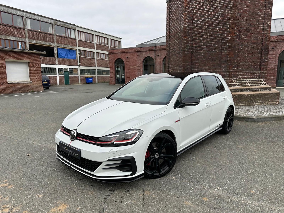 Volkswagen Golf 7 GTI TCR 2.0 TFSi DSG7 290 cv