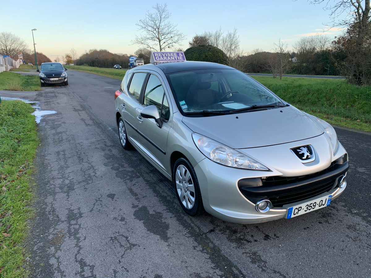 Peugeot 207 sw 1.6 hdi 110CH 156988KM