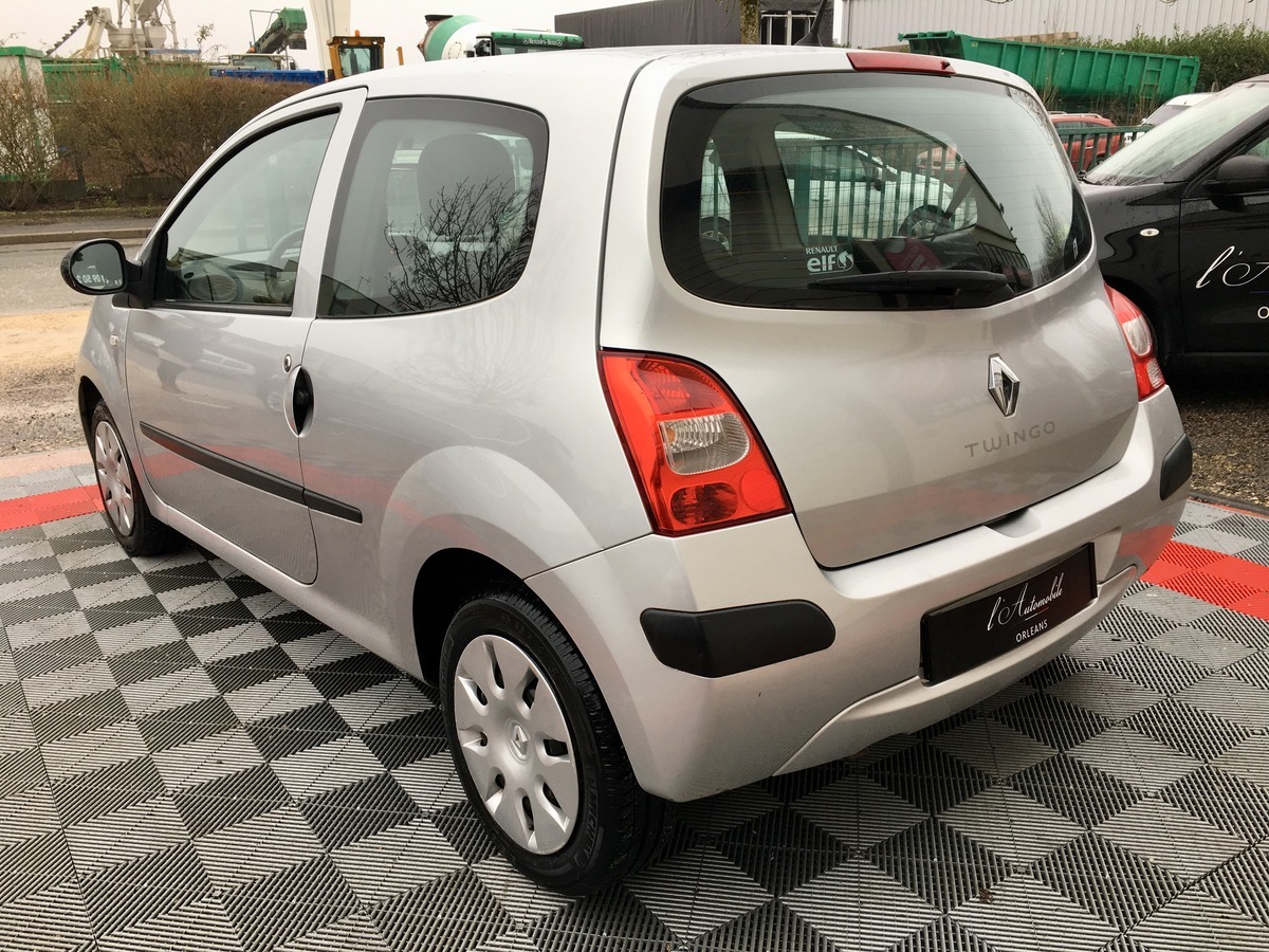 RENAULT Twingo 2 1.2 60 1main/carnet OK jj