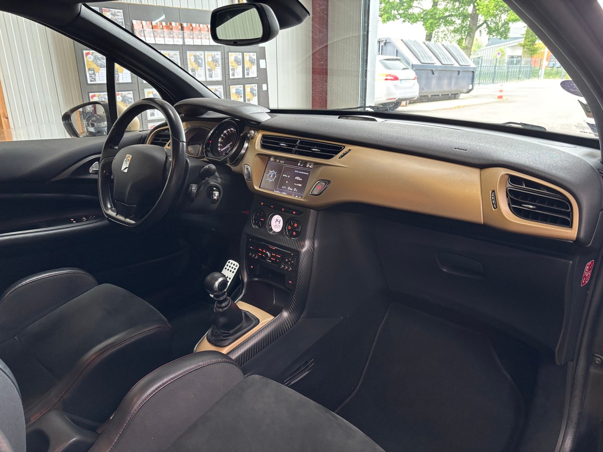 Citroën DS3 1.6 THP 203 RACING GOLD MAT