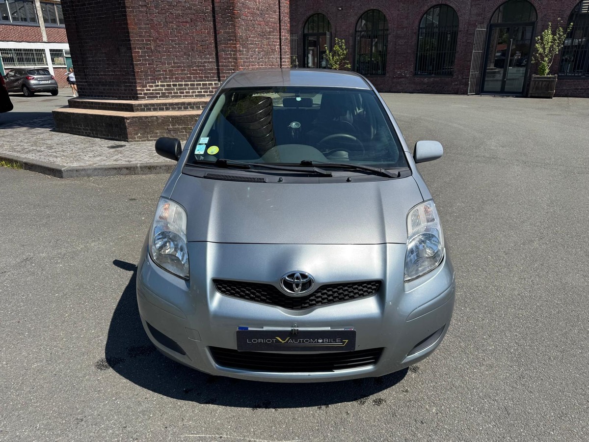 Toyota Yaris 2 France 5 portes 1.0 VVTi 68 cv