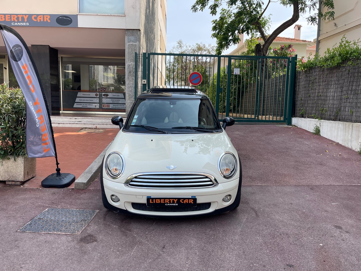 Mini Mini Cooper 1.6 i 122 cv Boîte auto / Toit Ouvrant / Clim / Jantes Sport