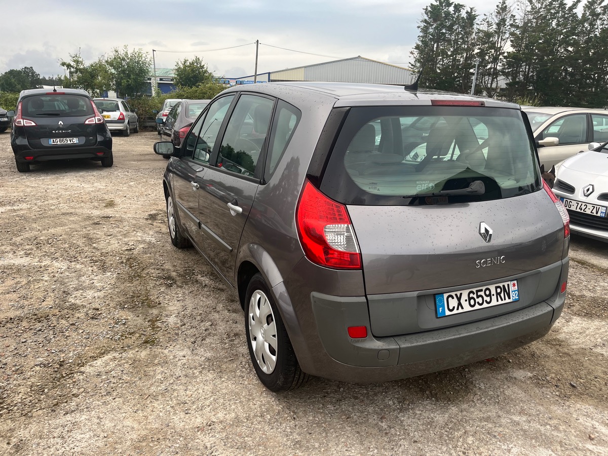 RENAULT Scenic 1.9 dci 143042km