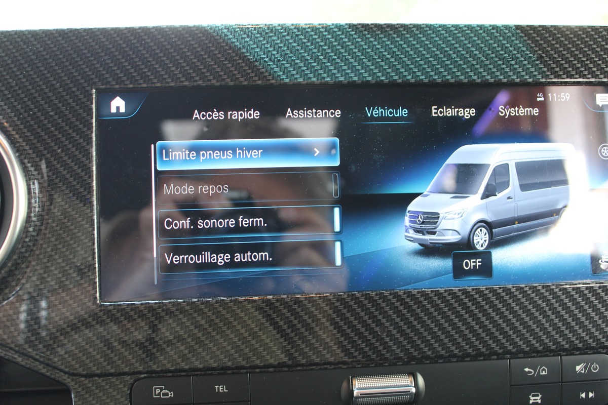 Mercedes-Benz Sprinter VIP 319 CDI V6 3.0 TURBODIESEL
