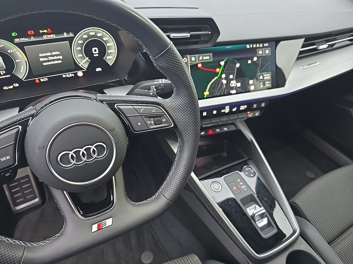 Audi A3 Sportback IV 45 TFSI e 245ch Competition S tronic 6 Caméra CarPlay