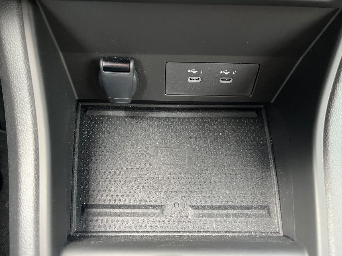 RENAULT Captur TECHNO E-TECH FULL HYBRID 145