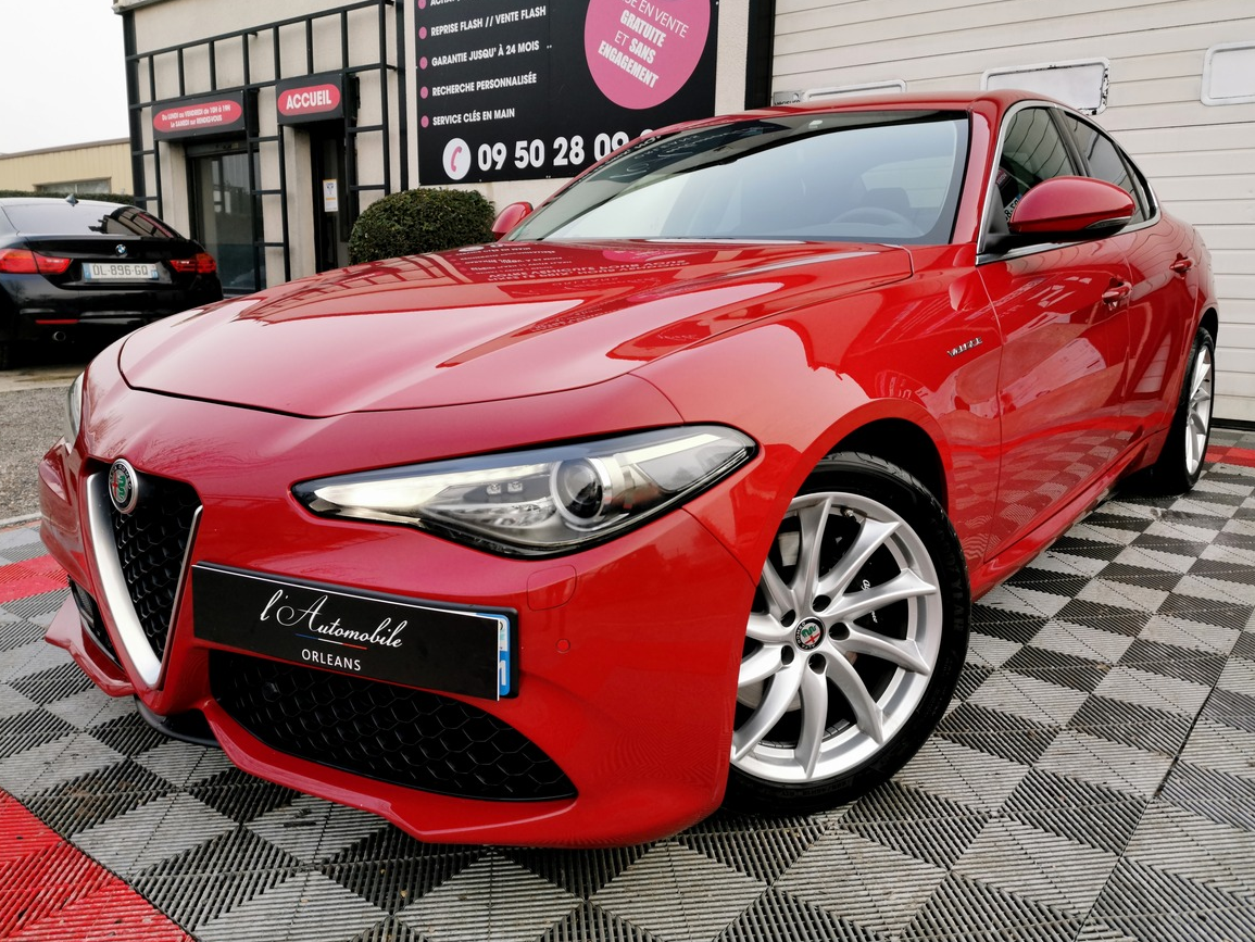 Alfa Romeo Giulia 2.2JTD AWD Q4 VELOCE 210 AT8 jj