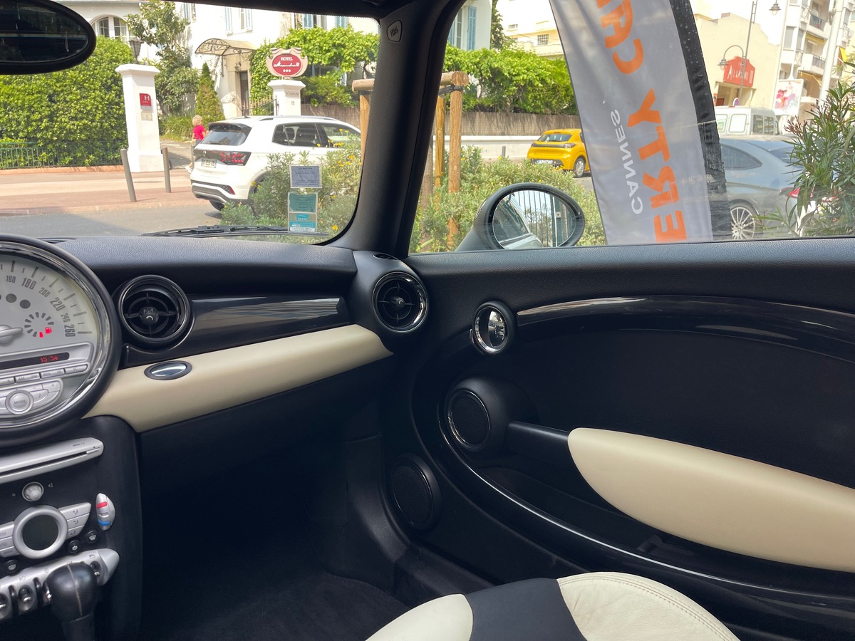 Mini Mini Cooper 1.6 i 122 cv Boîte auto / Toit Ouvrant / Clim / Jantes Sport