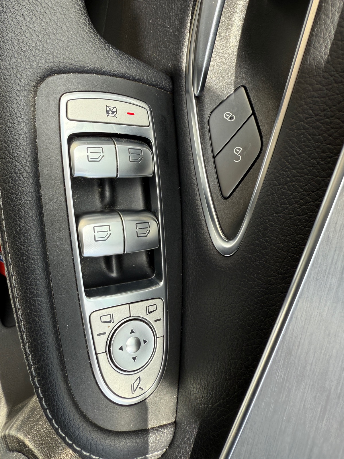 Mercedes-Benz Classe C (205) Berline 220 CDi 2.1 CDI 7G-TRONIC+ BlueTEC 170 cv, Suivi complet