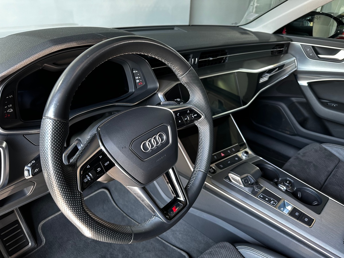 Audi A6 Avant 55 TFSI e 367 ch S-Line