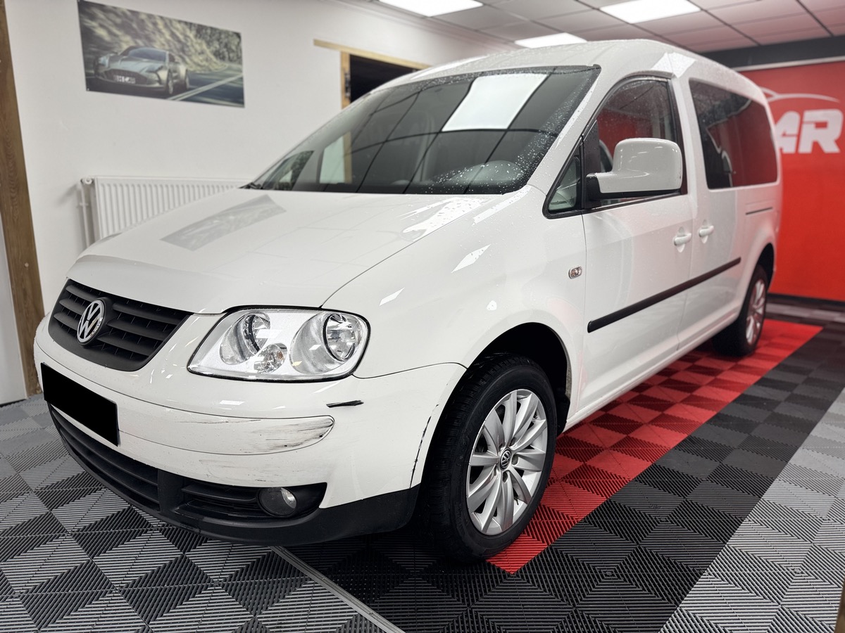 Image: Volkswagen Caddy Maxi Life 4 Motion 1.9 TDi 105 Confortline 7 Places BVM6 Attelage Suivi Complet