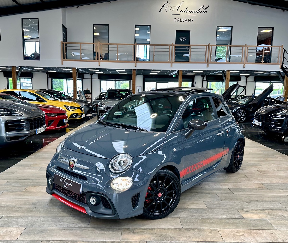 Abarth 500 II (2) 1.4 TURBO T-JET 165 695 XSR YAMAHA MSQ f