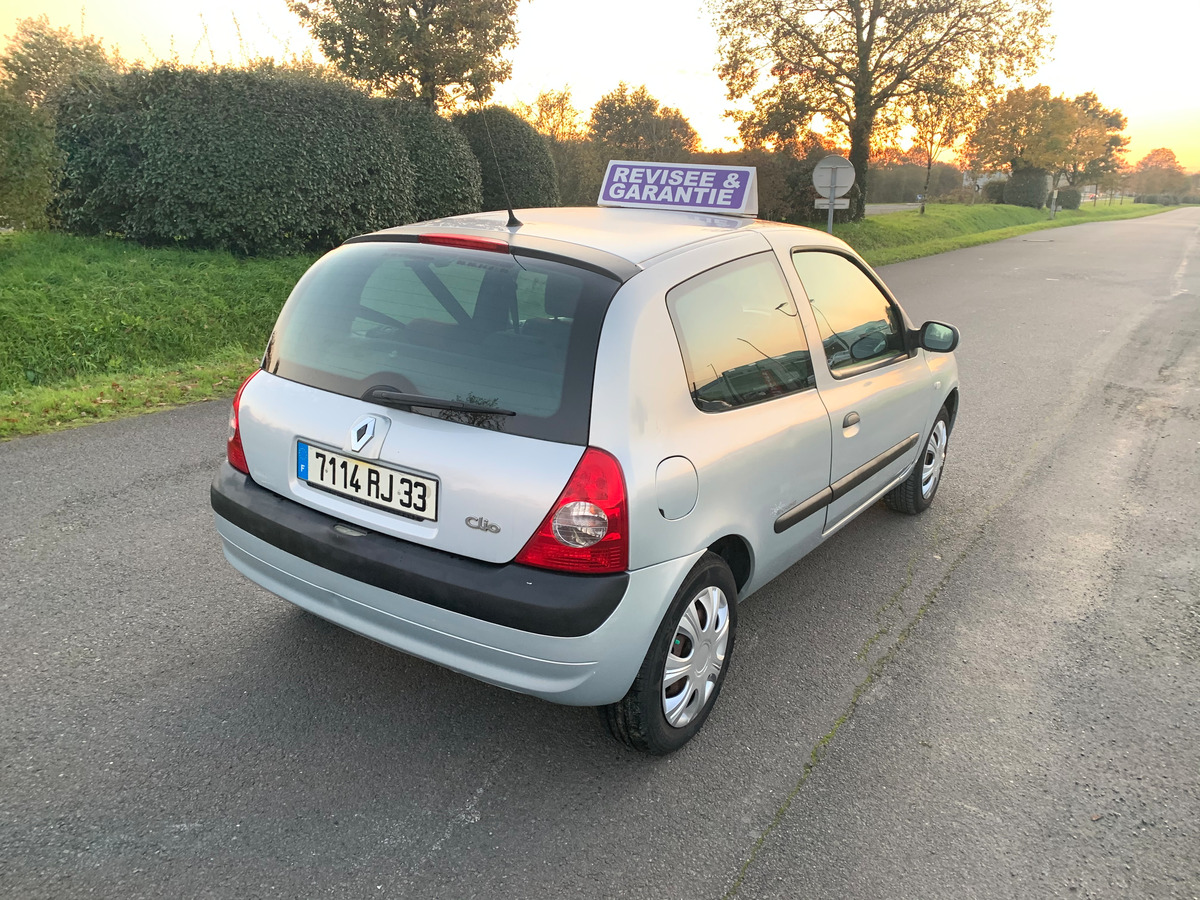 RENAULT Clio 1.2i 16v 71809KM