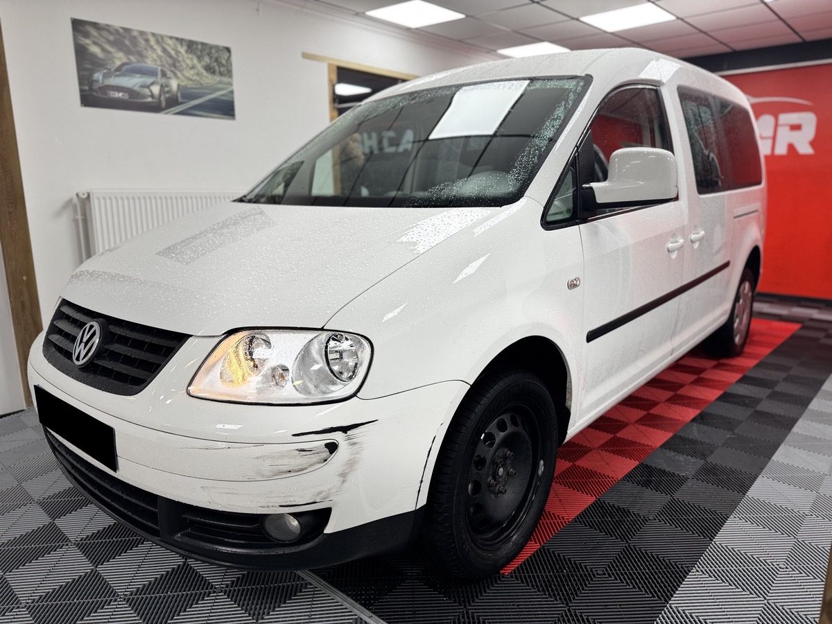 Image: Volkswagen Caddy Maxi Life 4 Motion 1.9 TDi 105 Confortline 7 Places BVM6 Attelage Suivi Complet