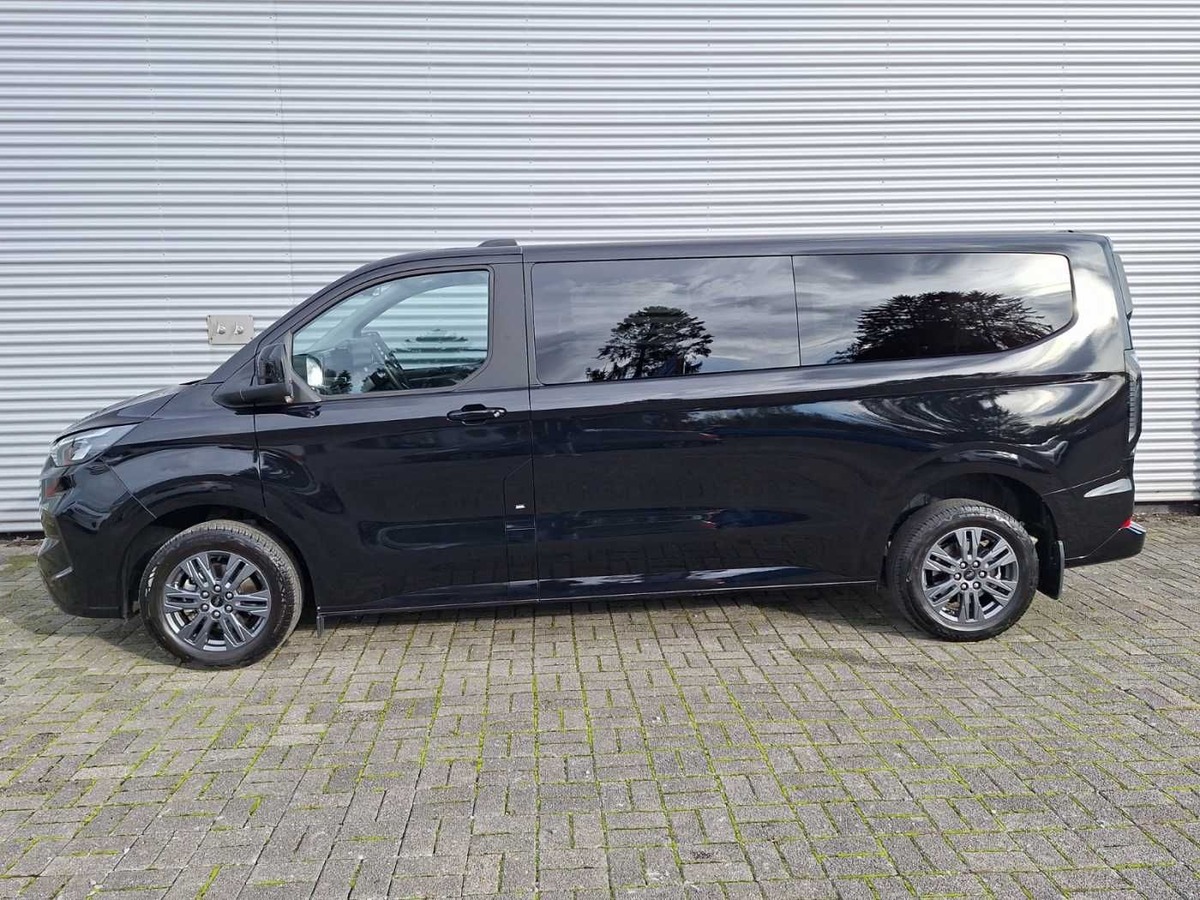 Ford Tourneo Custom 320 L2H1 2.0L 170ch Titanium 8 places/Camera/Clim/Carplay/Siege chauffant