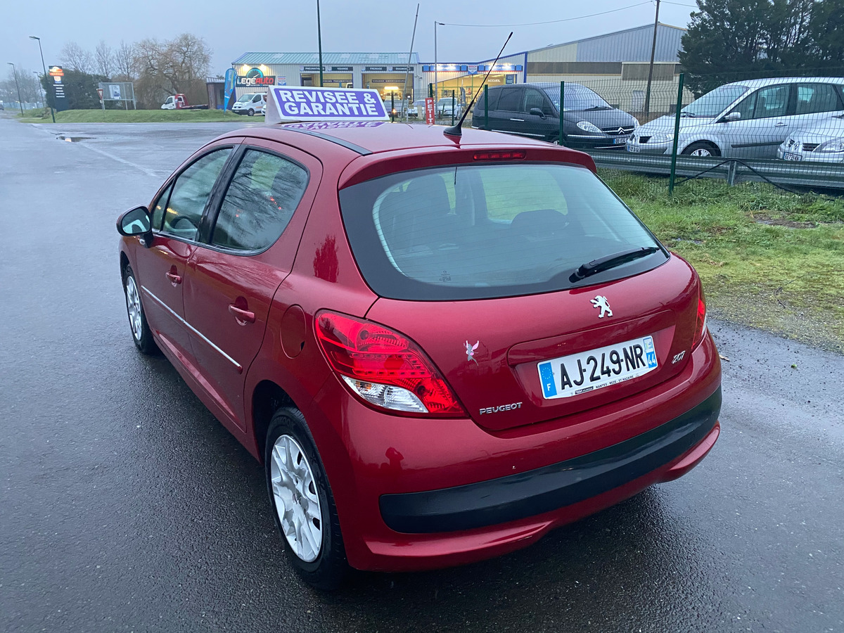 Peugeot 207 1.4 HDI 70cv Premium