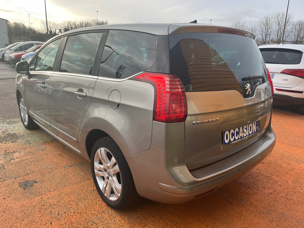 Peugeot 5008 1.6 HDi 110 CH