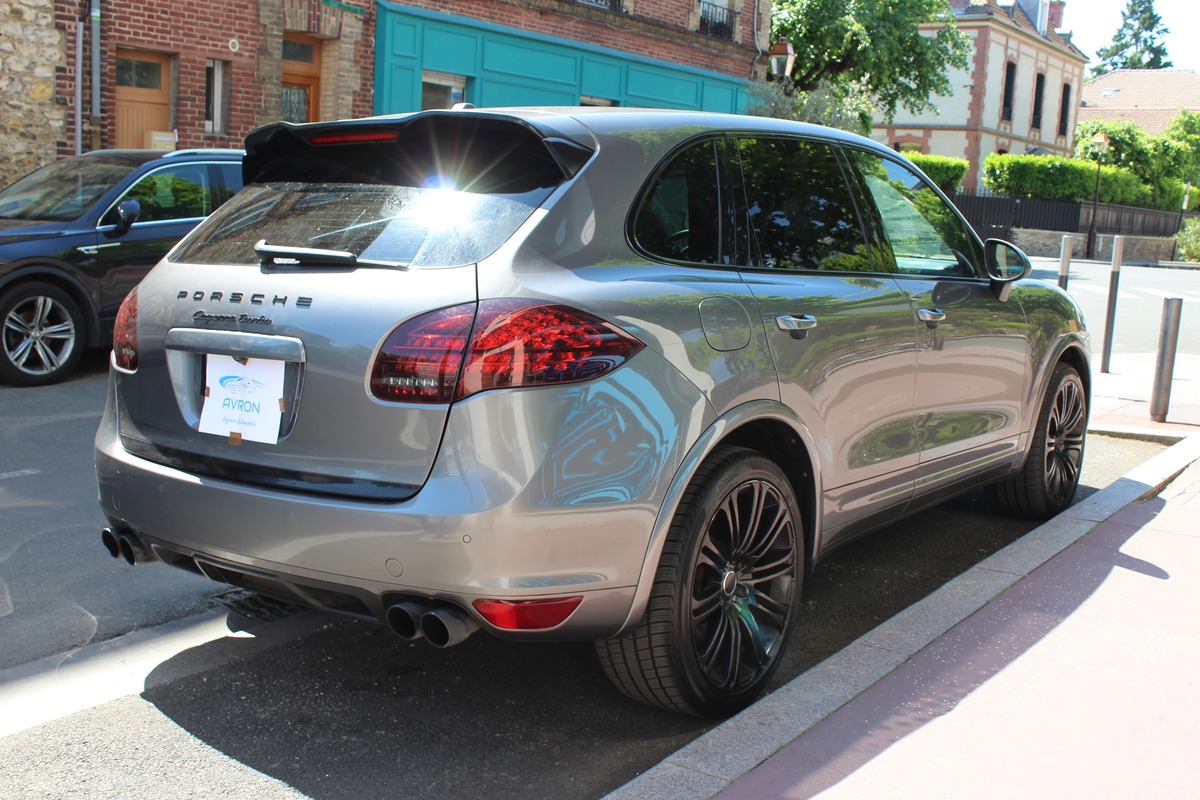 Porsche CAYENNE TURBO S Boîte automatique - II 4.8 V8 500 TURBO TIPTRONIC