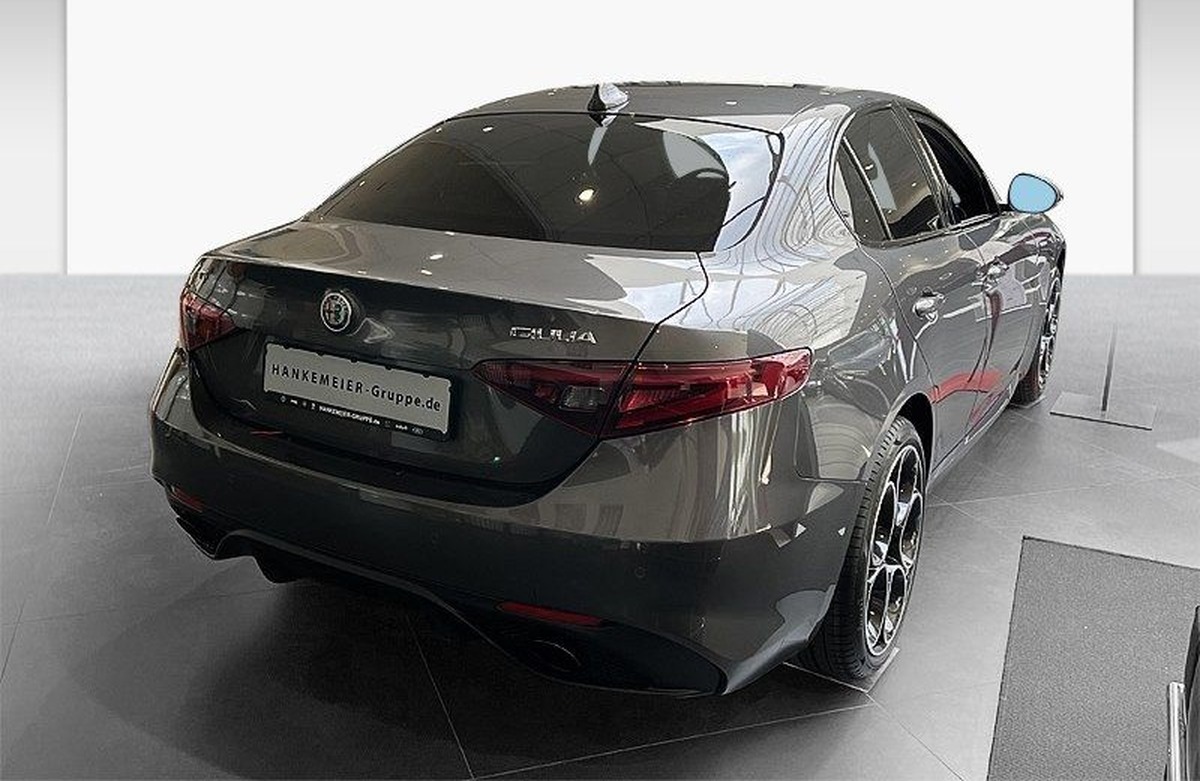 Alfa Romeo Giulia 2.0 TB 280ch Veloce Q4 AT8 Gris Vesuve Harman-Kardon