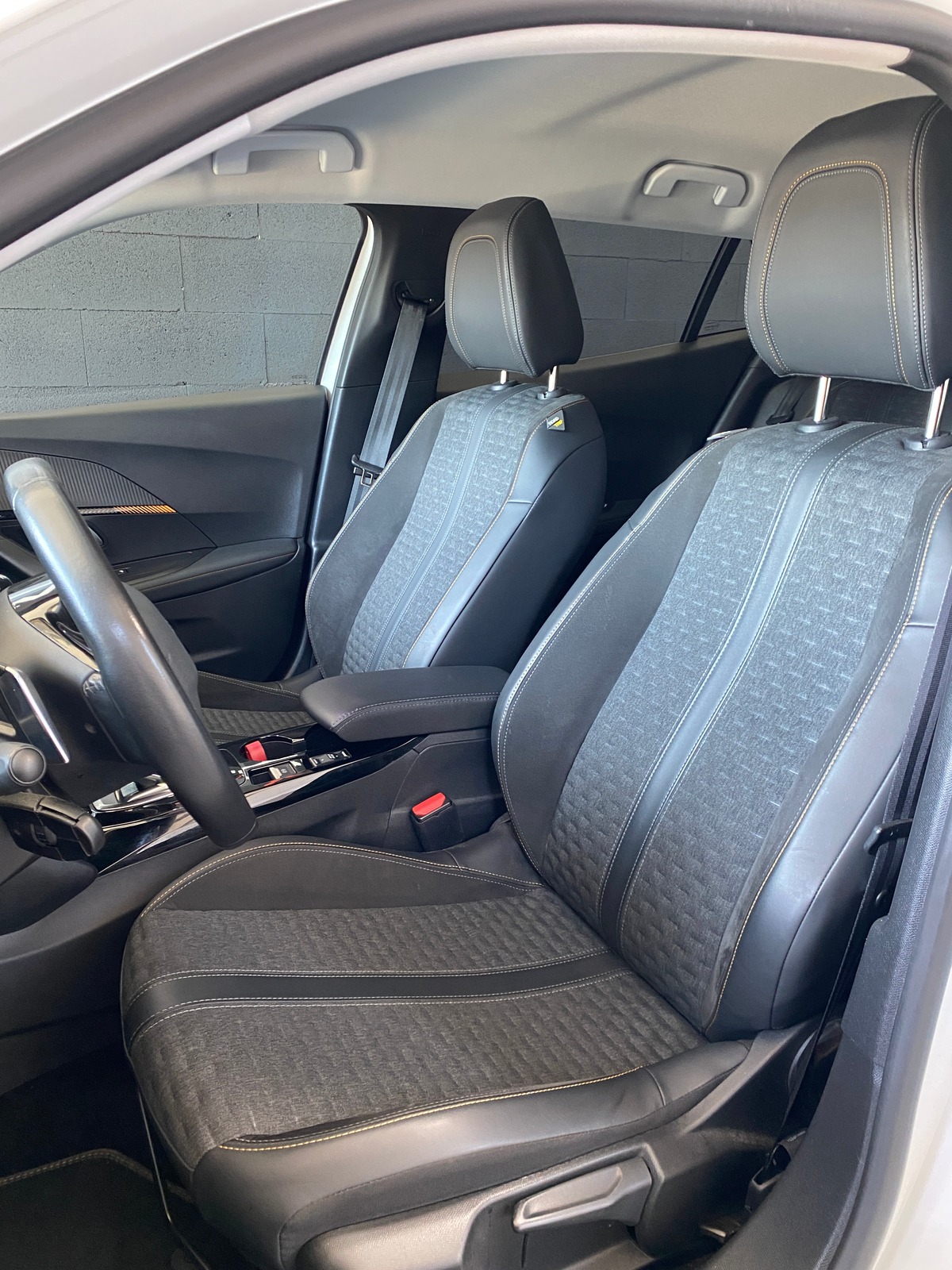 Peugeot 2008 1.5 BLUEHDI 130 ROADTRIP EAT8