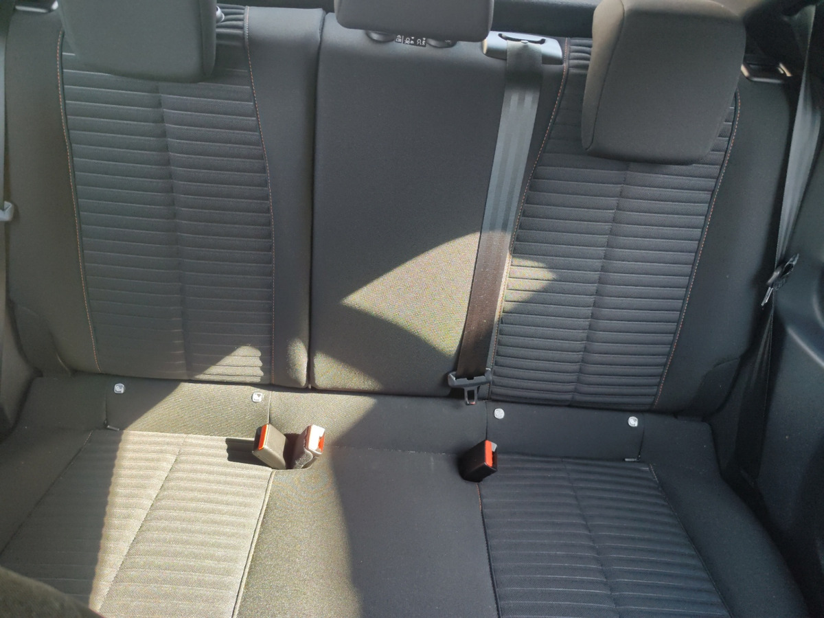 Peugeot 208 ACTIVE BISNESS