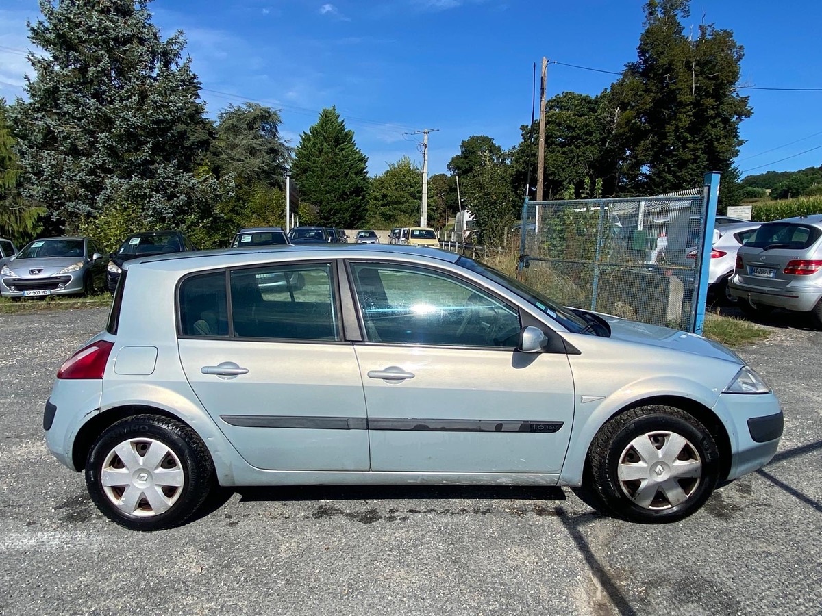 RENAULT Megane 1.6 16v 115cv  petit prix garanties 03 mois  222002