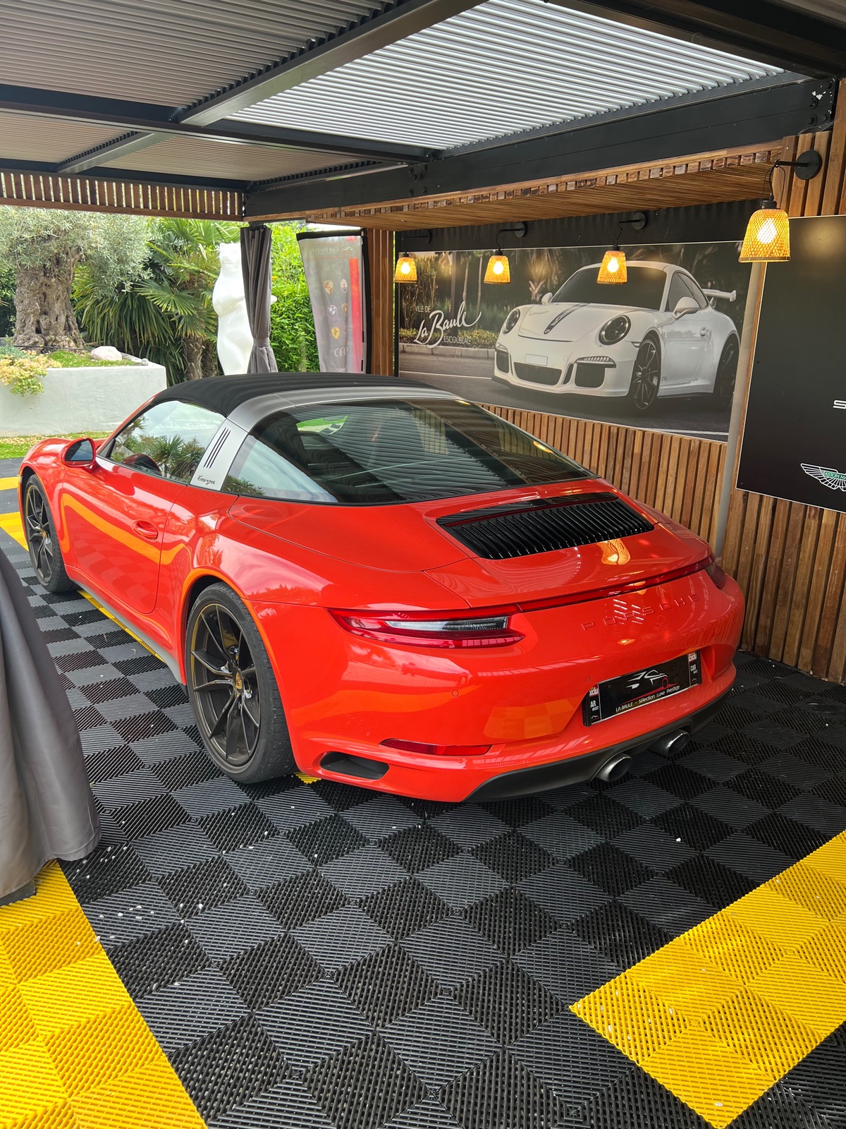 Porsche 911 carre4s