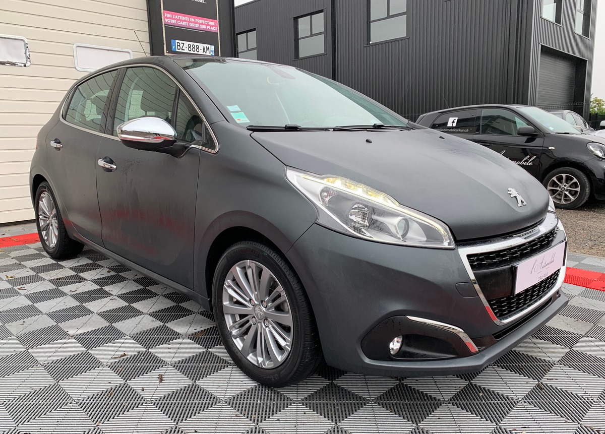 Peugeot 208 (2) 1.2 THP PURETECH S&S 110 ALLURE e