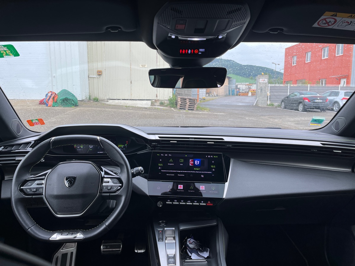 Peugeot 308 III 1.5 BLUEHDI 130 S&S GT EAT8
