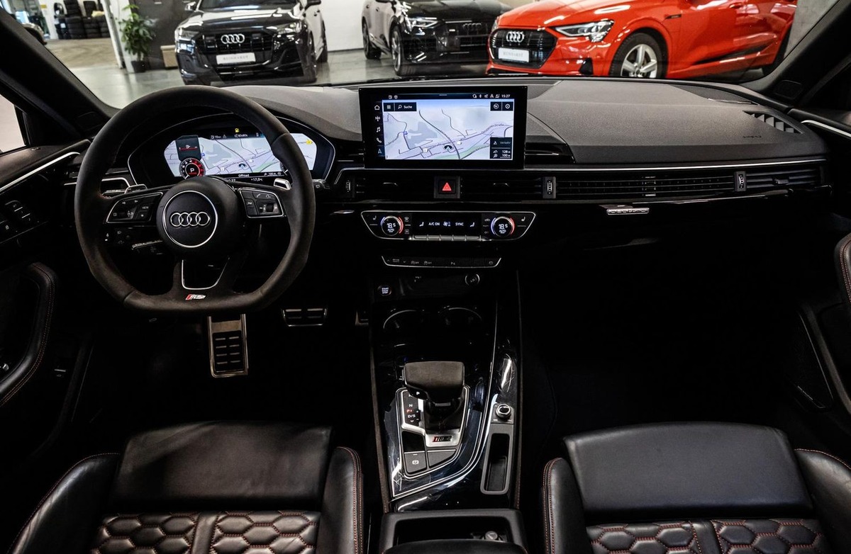 Audi RS4 Avant V 2.9 V6 TFSI 450ch quattro tiptronic 8