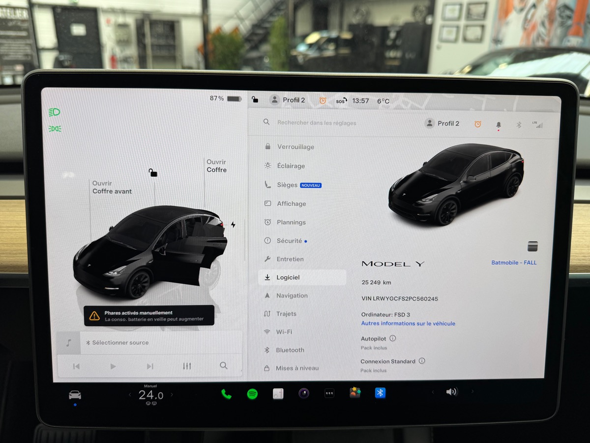 Tesla Model Y 347 cv PREMIÈRE MAIN AUTOPILOTE