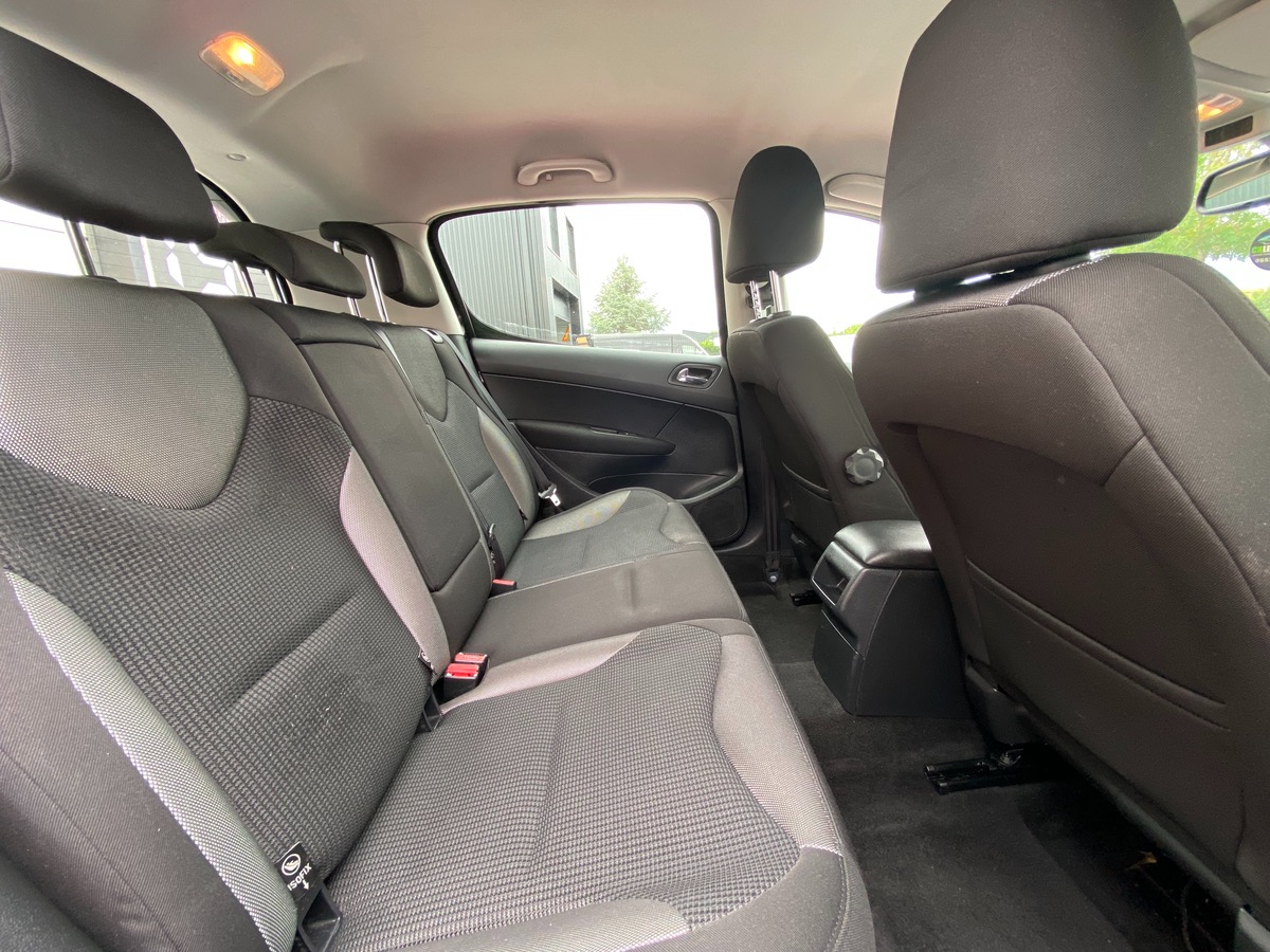 Peugeot 308 1.6 HDI 92 ACTIVE aa