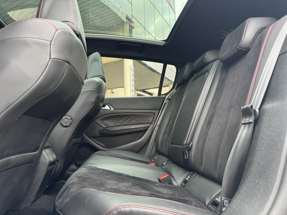 Peugeot 308 GT II (T9) 2.0 BlueHDi 180 cv Boîte auto - Toit Pano