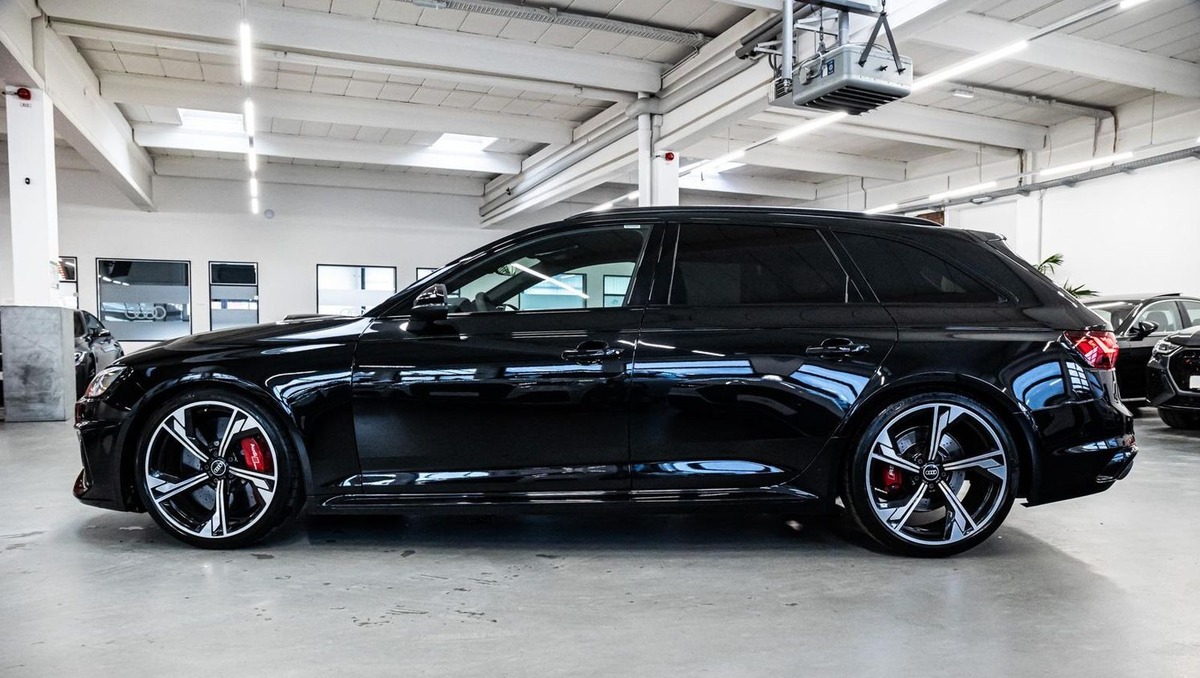 Audi RS4 Avant V 2.9 V6 TFSI 450ch quattro tiptronic 8