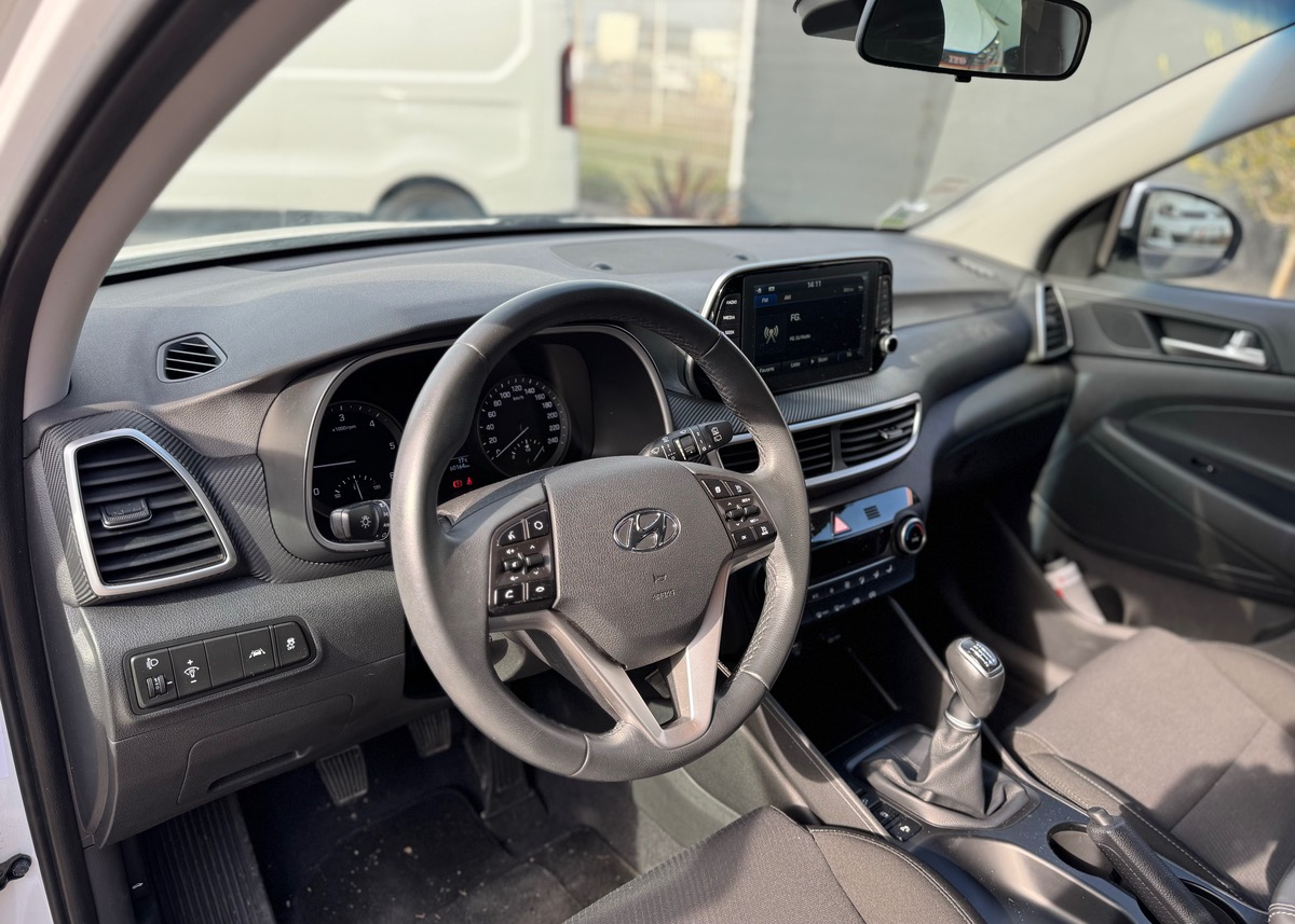 Hyundai Tucson III (2) 1.6 CRDI 115 BUSINESS