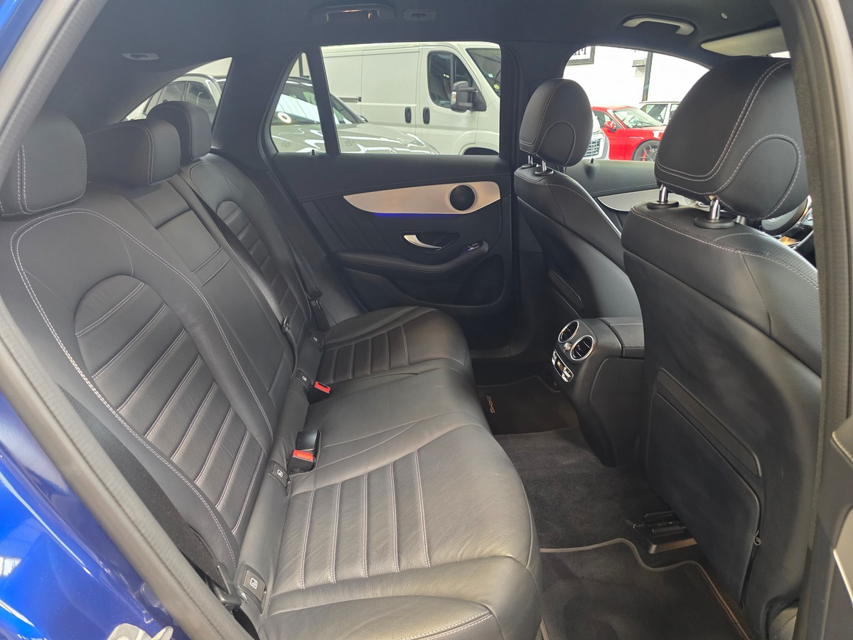 Mercedes-Benz Class GLC 3.0 43 AMG 390 PHASE 2 // SIEGES CHAUFFANTS / VENTILES // CAM / 21