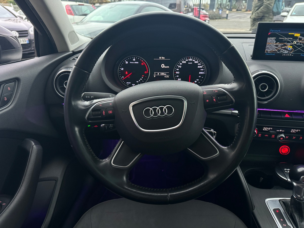 Audi A3 Berline .16 TDi  S-Tronic7 S&S 110 cv Toit ouvrant + Pack led