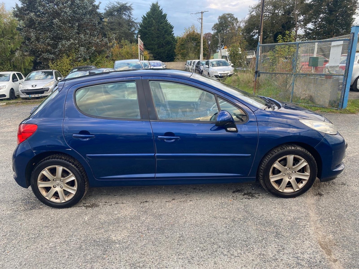 Peugeot 207 1.6 vti 120cv rare en boite auto 99004km