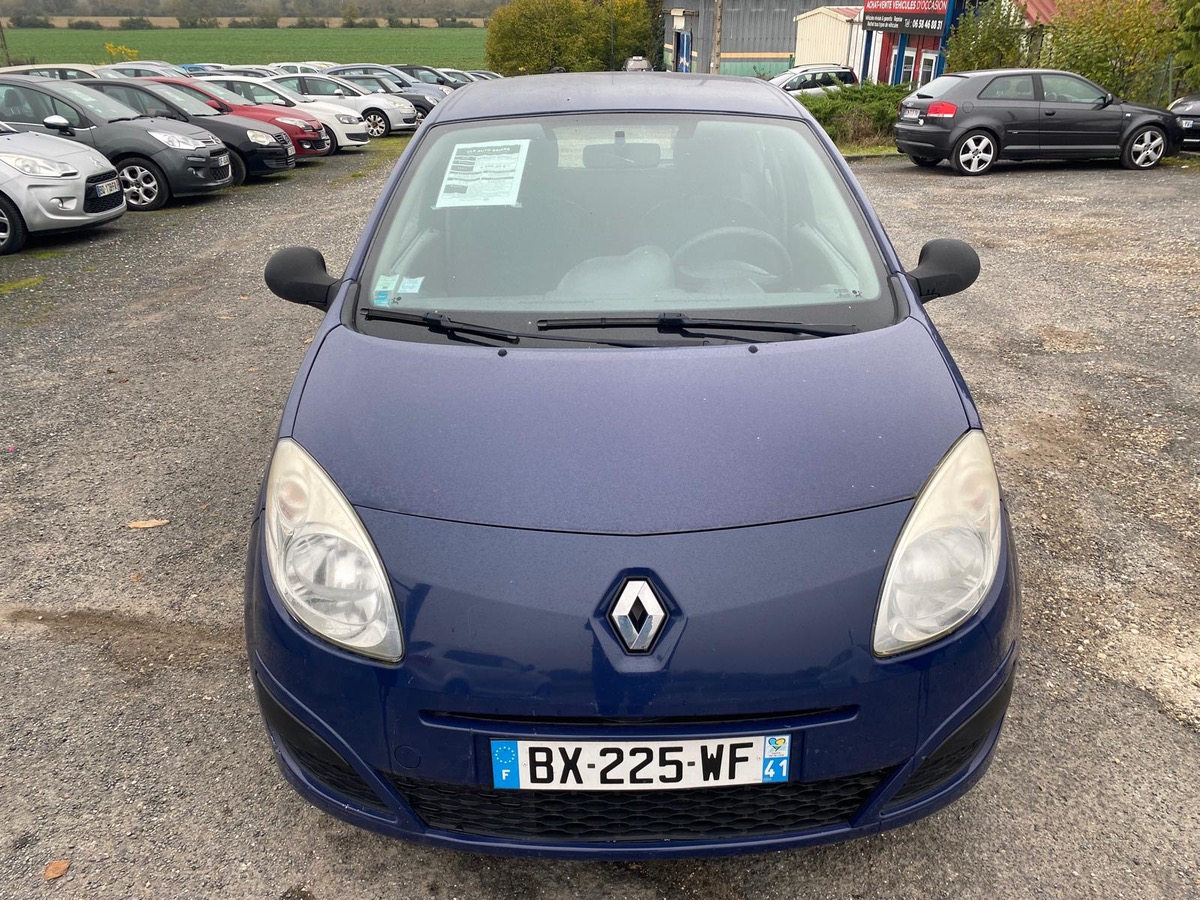 RENAULT Twingo ii 1.2 60cv 114012km très propre intérieur et extérieur