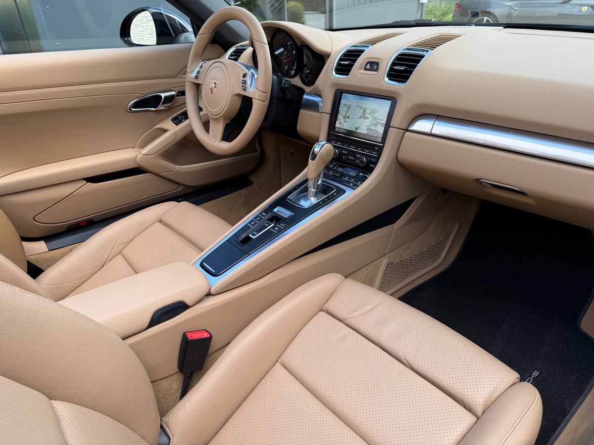 Porsche Boxster 2.7L  / 265 CH / 42372 KMS