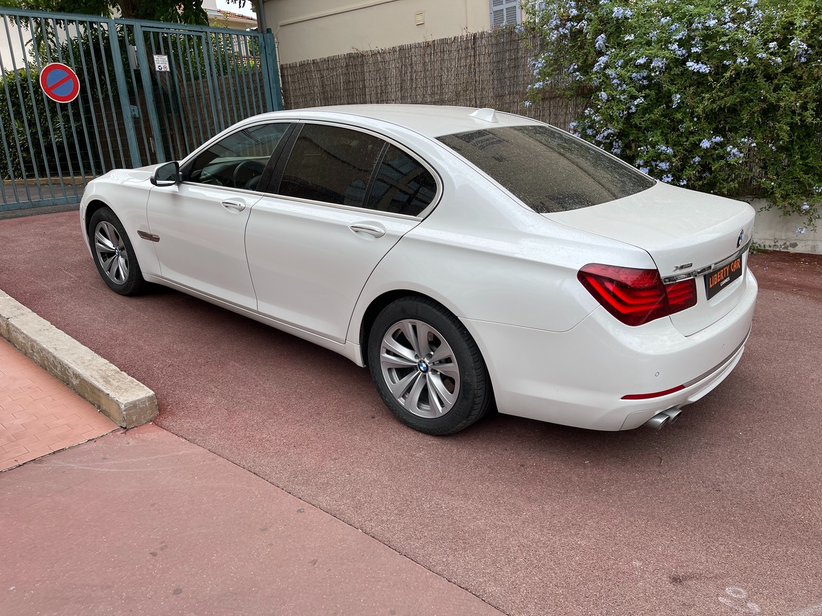 Bmw Série 7 730 xdrive 258CV LUXE Véhicule FR