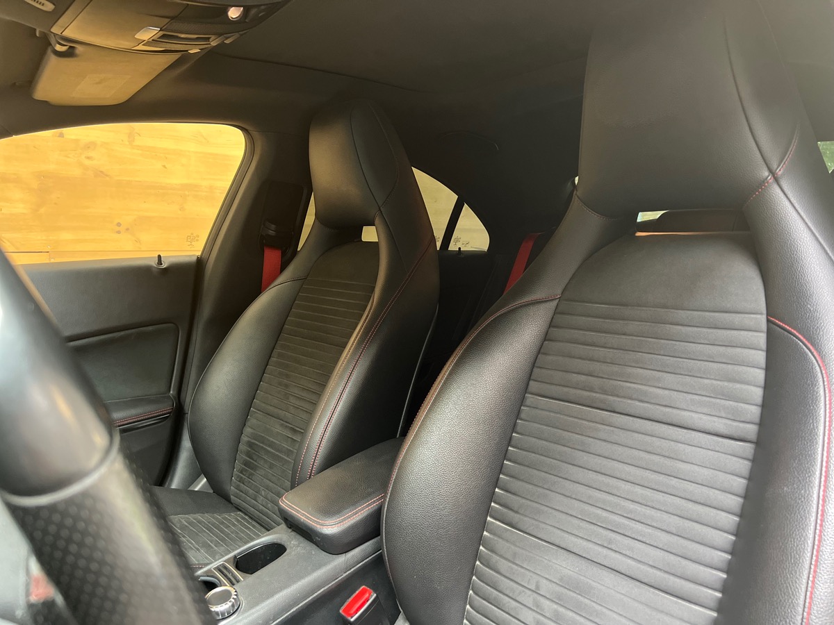 Mercedes-Benz CLA 45 AMG 4MATIC // ENTRETIEN FULL MERCEDES
