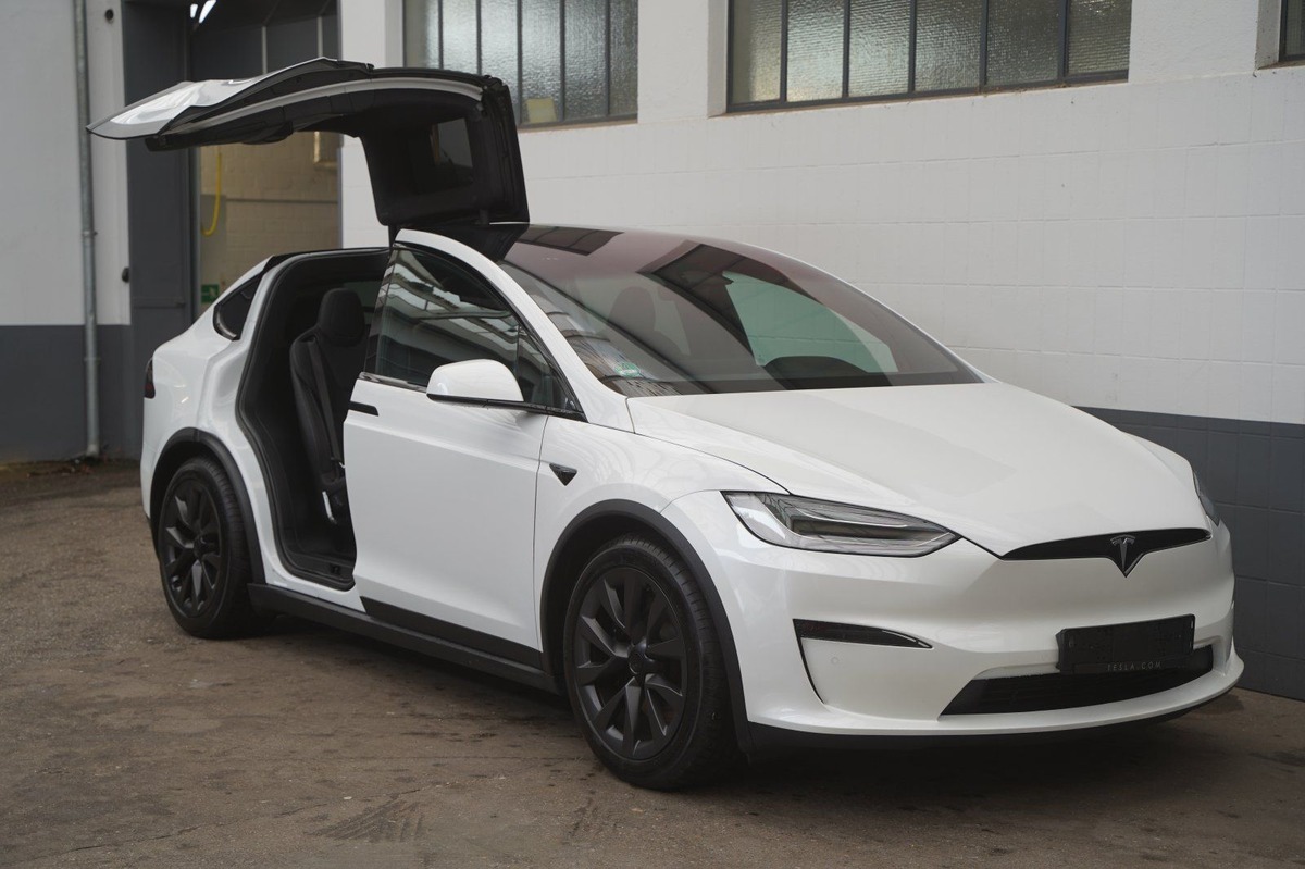 Tesla Model X Plaid 100 kWh 6 places