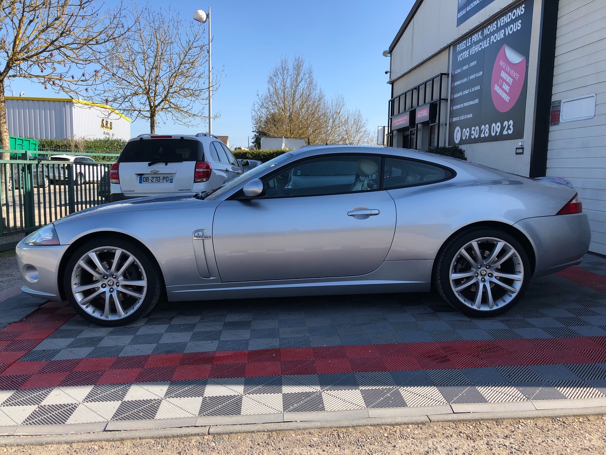 Jaguar XK 4.2 V8 298ch g