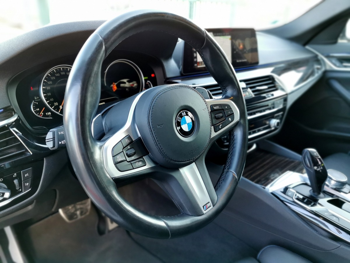 Bmw Série 5 530D XDRIVE M SPORT 265 HUD/TO/20'' E